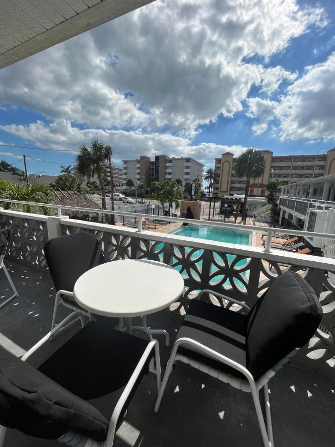 Holiday Isles Resort Madeira Beach Dış mekan fotoğraf