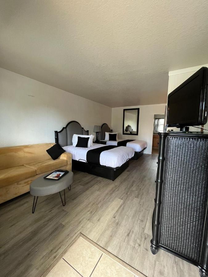 Holiday Isles Resort Madeira Beach Dış mekan fotoğraf